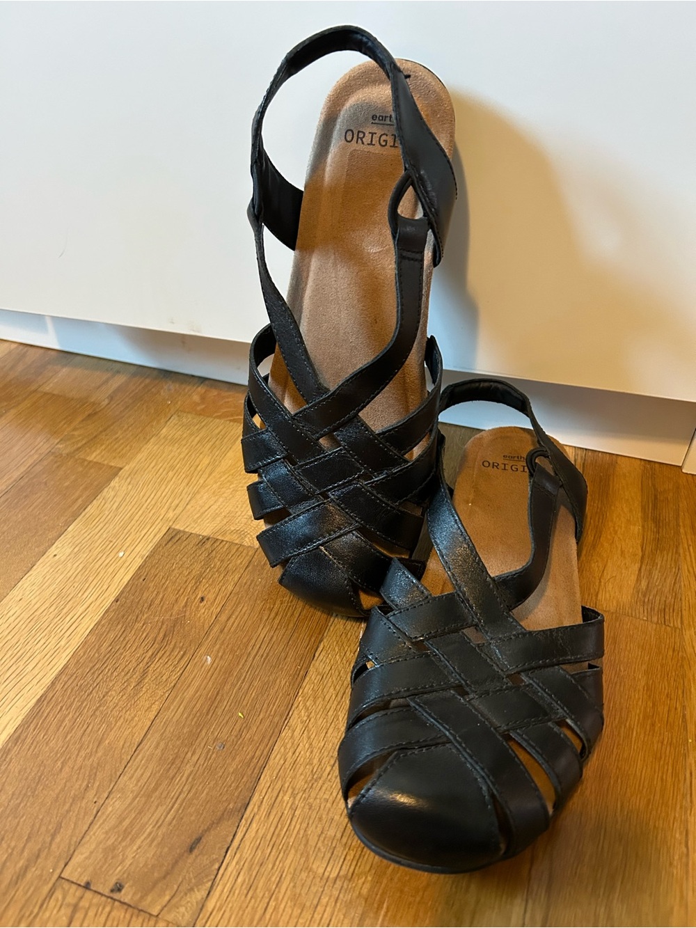Earth Origins Berry Black Leather Woven Slingback Sandals